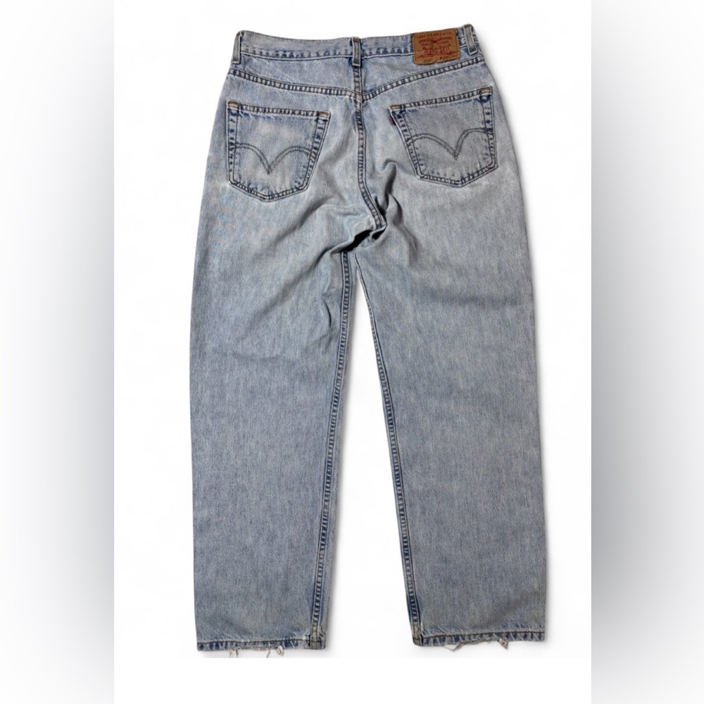Levi' Strauss 550 Relaxed fit Original Rivitted Light Wash jeans 
W32/L30 - Picture 5 of 6